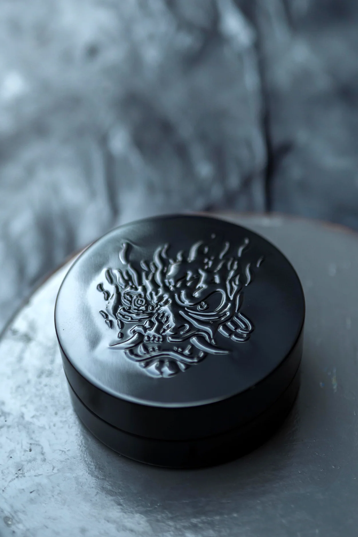 CYBERPUNK 2077 SAMURAI MEDALLION NECKLACE - Image 8